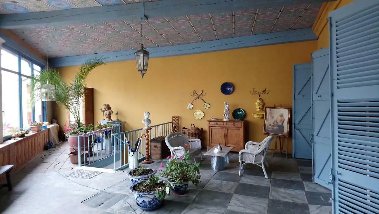 Maison D'Hotes Bleu Pastel Gaillac Bed & Breakfast