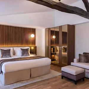 **** Hotel Lord Byron France